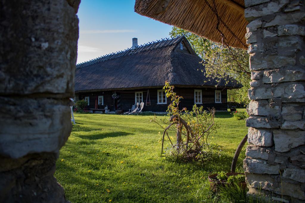 Villa Kuusetuka Tourism Farm Pahkla Exterior foto